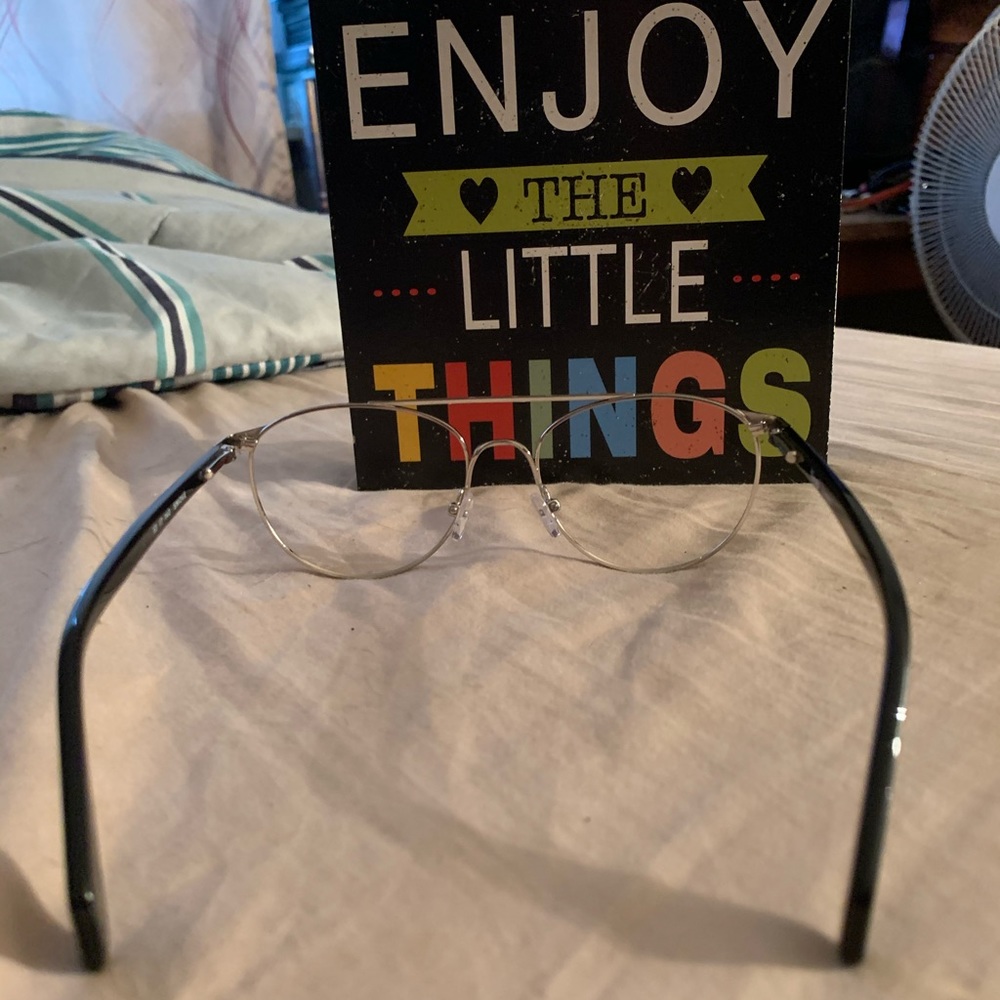 Eyeglasses - Picture 3 of 6